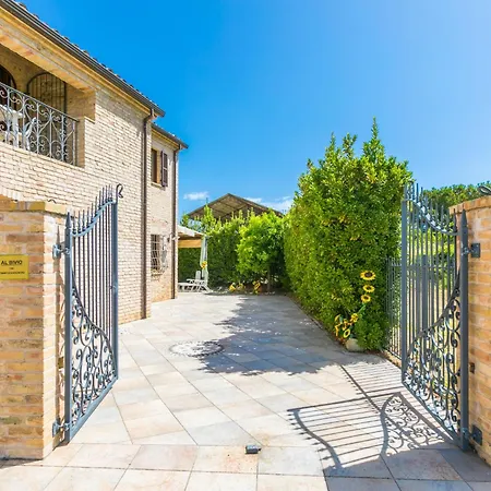 Al Bivio By Interhome Castorano