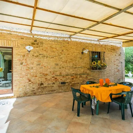 Al Bivio By Interhome Castorano