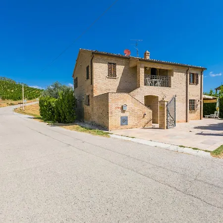 別荘 Al Bivio By Interhome Castorano