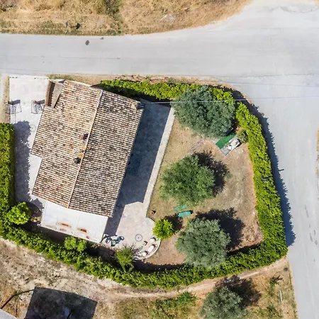 Al Bivio By Interhome Castorano